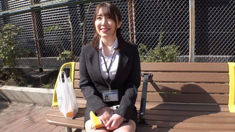 BAZX-249 저는 점심시간을 이용해 부업으로 용돈을 벌고 있는 직장인입니다