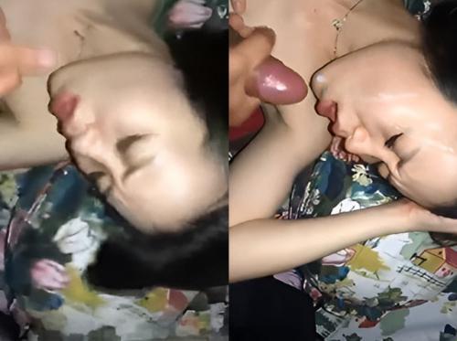Chorros de semen por toda mi cara Chorros de semen por toda mi cara