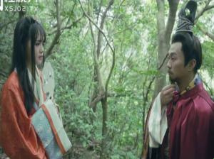 A beautiful woman lost in the forest was lucky enough to meet Liu Bei A beautiful woman lost in the forest was lucky enough to meet Liu Bei